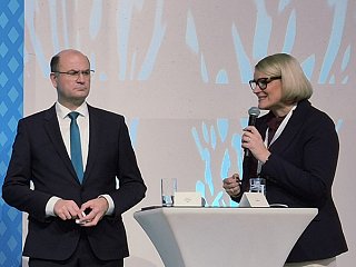 Bild von zwei Personen