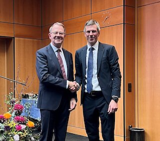 Foto von zwei Personen