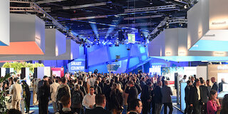 Blick auf die Plaza Stage der Smart Country Convention. Bild: Bitkom e.V.